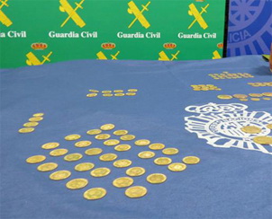 Aparecen 237 monedas de oro en el derribo de una casa en Valladolid